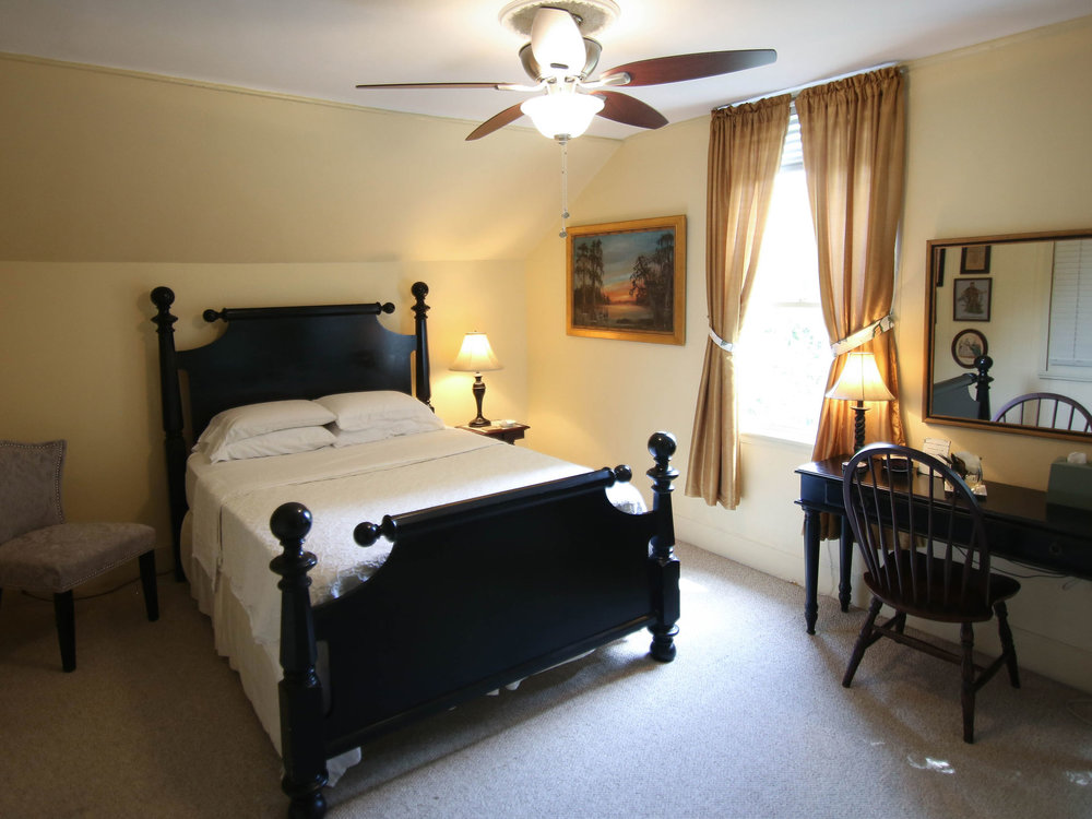 Rooms-3.jpg